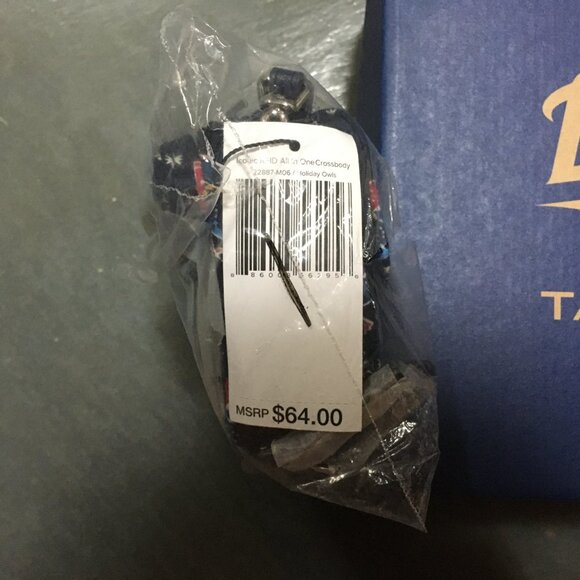 NWT Vera Bradley Iconic RFID All in One Crossbody Holiday Owls - Picture 3 of 4